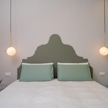 Nue Suites Sassari Bagian luar foto