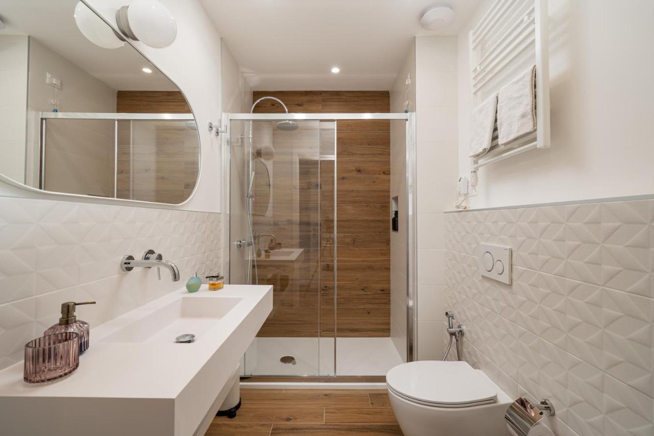 Nue Suites Sassari Bagian luar foto