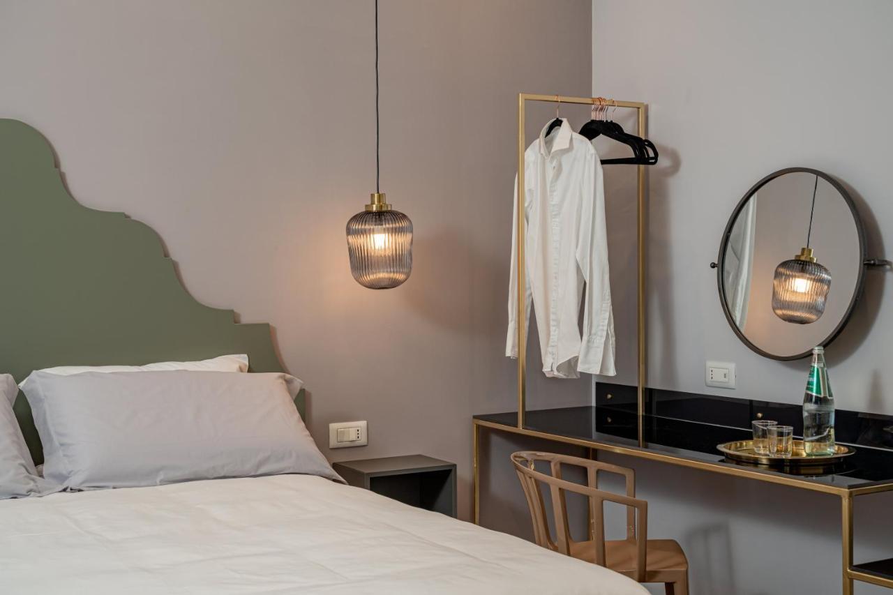 Nue Suites Sassari Bagian luar foto