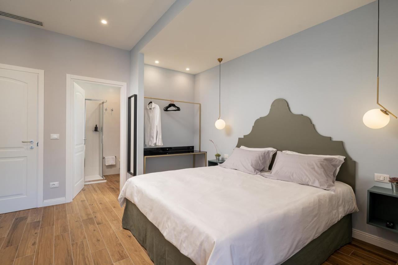 Nue Suites Sassari Bagian luar foto