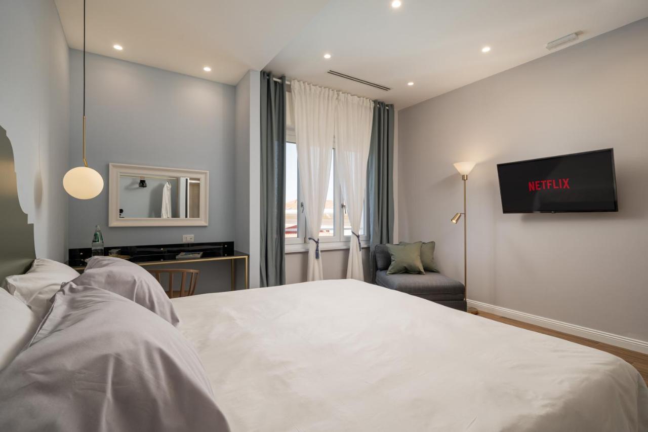 Nue Suites Sassari Bagian luar foto