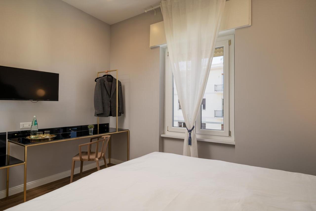 Nue Suites Sassari Bagian luar foto